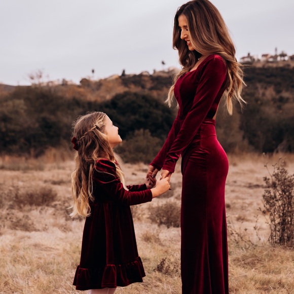 Long burgundy velvet high slit gown ❤️ - Picture 2 of 5